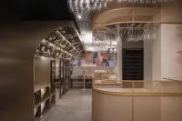 Hotel Kunst فنادق في كاتيز أوب سافي