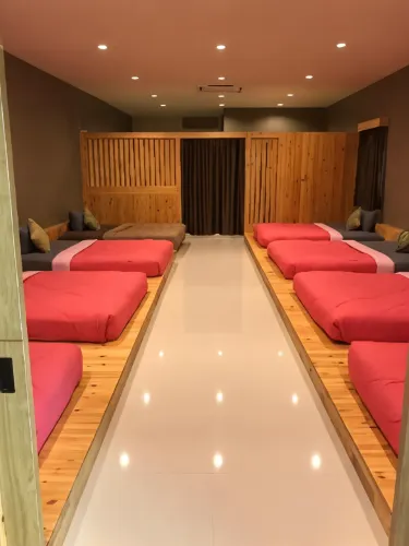 หอพัก 8 เตียง