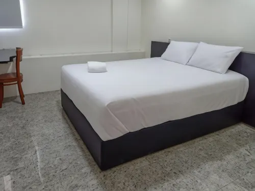 Hotel Trikatu Kendal near Taman Kota Weleri Mitra RedDoorz Hotel di Kecamatan Kendal