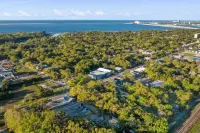 Downtown Peaceful Pearl