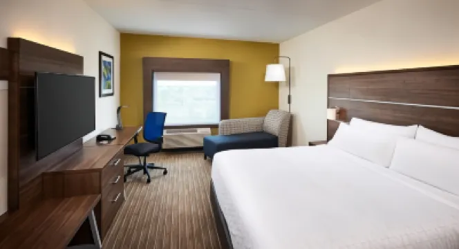 Holiday Inn Express SARNIA - POINT EDWARD by IHG Отели в г. 