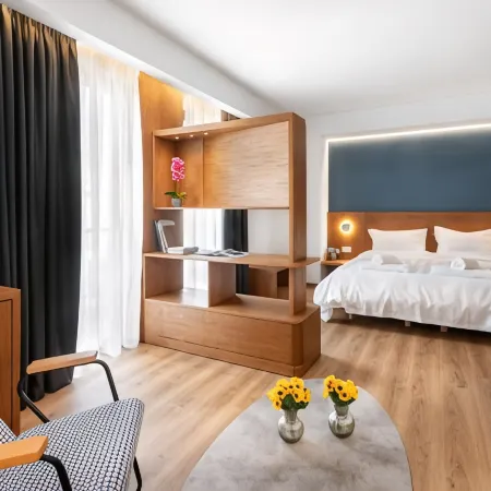 Days City Suites