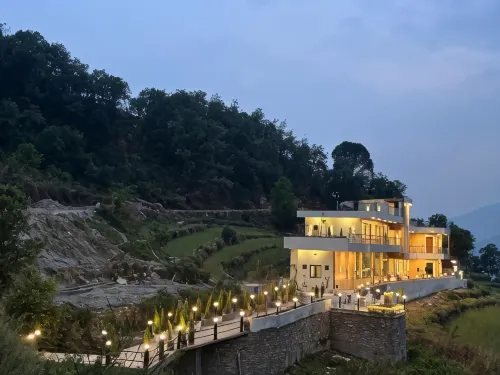 Yashasvi Himalayan resort - balcony
