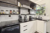 549 Apartments - Parking