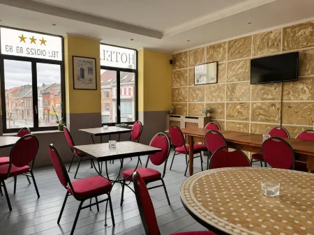 Familyhotel Отели в г. Шомон-Жисту