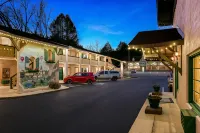 Quality Inn Downtown Helen - parking