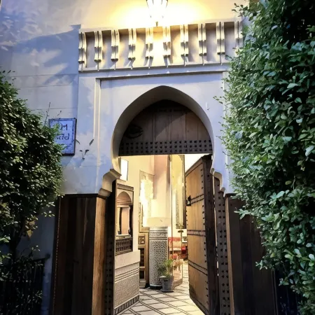 Riad Mazar