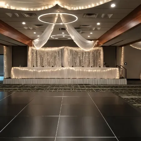 Holiday Inn & Suites ST. CLOUD by IHG