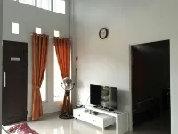 Golden Hawaii Villa Singkawang