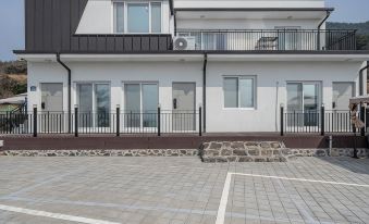 Geoje Island LIM Pension