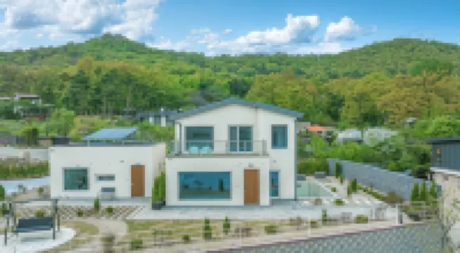 Ganghwa Island Coho Pool Villa 鄰近江華花紋席文化館的酒店