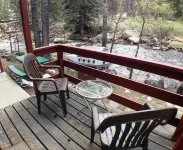 Swiftcurrent Lodge - Auberges