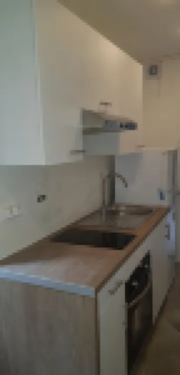 Studio Rénové Intra Muros , Centre Historique , Secteur Vernet