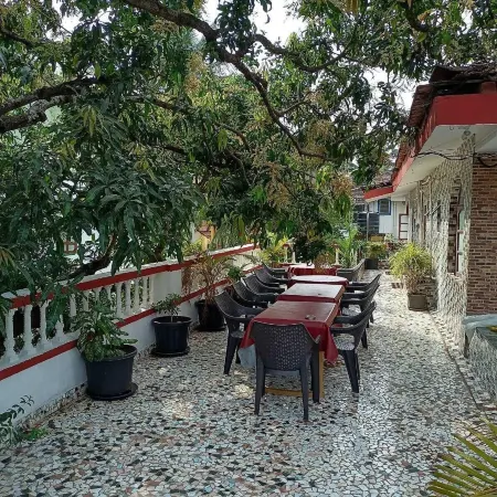 Villa AlexMarie guest house