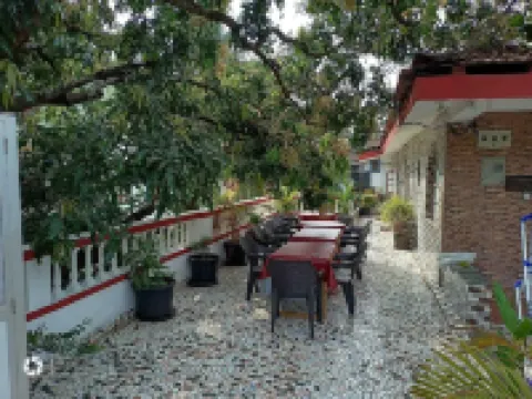 Villa AlexMarie guest house