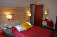 Logis Hôtel Panoramique César