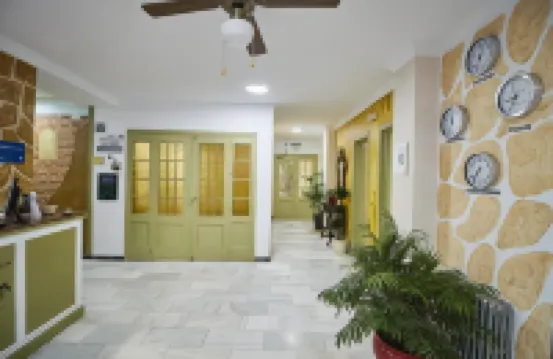 Hotel Virgen de Los Reyes