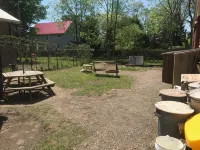 Earthquest Lodge Hotels in Elgin County