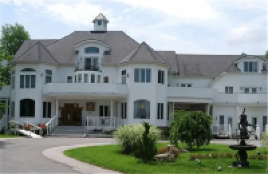 The Columbia Inn at Peralynna Hotels in Columbia