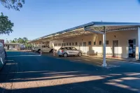 Toowoomba Motel - parking