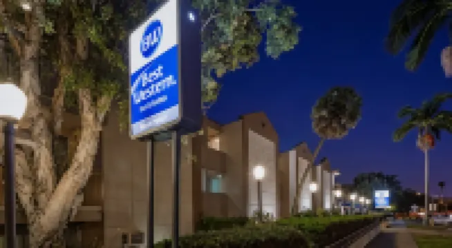 Best Western Royal Palace Inn & Suites Hotels near University of California, Los Angeles