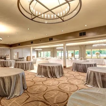 Best Western Plus Guildwood Inn