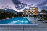 Hotel Holiday Sport & Relax - Pools