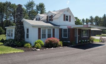 Sara Glen Motel - Saratoga Springs-Glens Falls