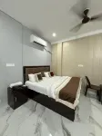Hotel Earth International