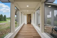 Lakeside Getaway - Games, HotTub & Space to Gather - Pools