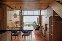 Selayang Oribu - Cabin on the Mountain