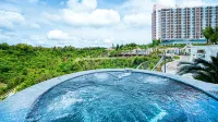 Oriental Hotel Okinawa Resort & Spa - Hot Tub