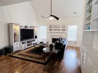 4 BR home quiet and peaceful Hotels in Chamblee