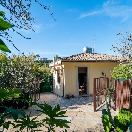 Fronte Comfortable holiday residence