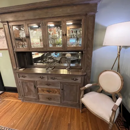 Spacious 5-bedroom Mansion in Downtown Denver area with AC, fitness room, WiFi