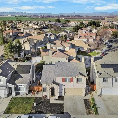 4BR Getaway in Tracy, 2 Min to Hwy, 20% Off Monthly