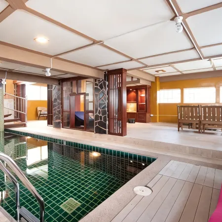 Urban Haven Private Pool Villa Phuket