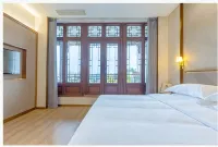 Nanzhuo Jinhaiwan Hotel - Pools