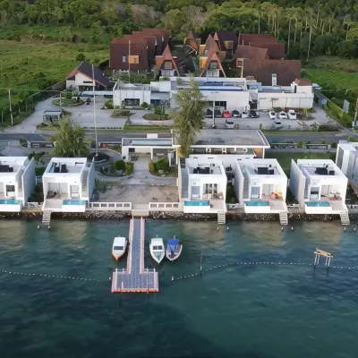 วัน ออฟ อะ ไคนด์ รีสอร์ท แอท ทรีโคร่า บีช โรงแรมใกล้หาดตรีโกรา