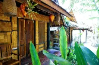 Sa Sa Lao - Beach