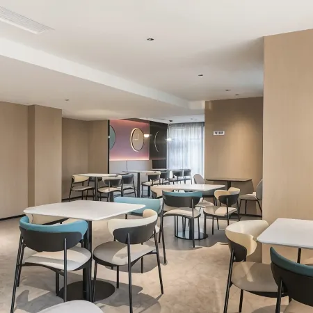 zhiyi hotel