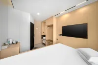 Jingbo Lake Yihu Yiju Hotel