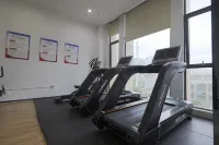Haizhongzhou International Hotel Apartment Building - Gym