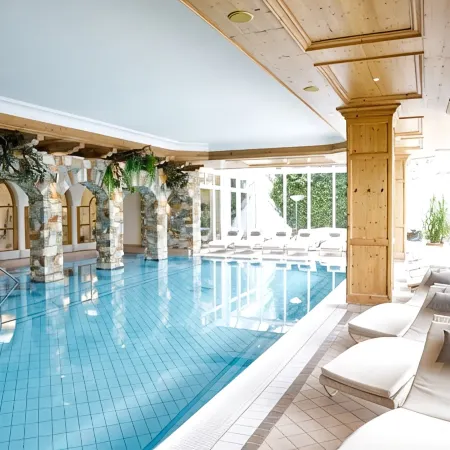 Traumhotel Alpina - 4 Sterne Superior Luxushotel, Hoteleigenen Badesee, Adults Only
