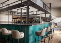Holiday Inn Resort SHINANO-OMACHI KUROYON by IHG - С баром