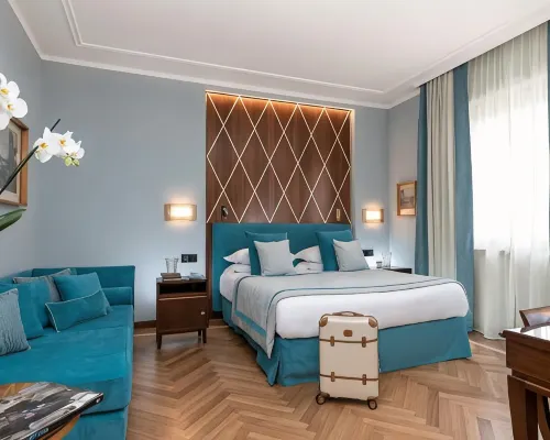 Bettoja Hotel Mediterraneo Отели рядом с достопримечательностью «Археологический памятник Регия»