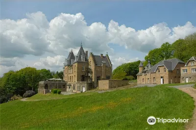 Domaine de Ronchinne โรงแรมใน