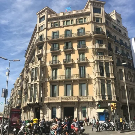 Hotel Ginebra Отели рядом с достопримечательностью «Барселона — центр города»