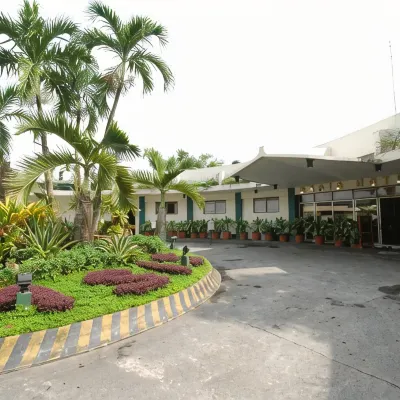 Oasis Hotel โรงแรมใกล้พิพิธภัณฑ์คลาร์ก