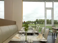 Atlantic Hotel Galopprennbahn Hotels near Vahr